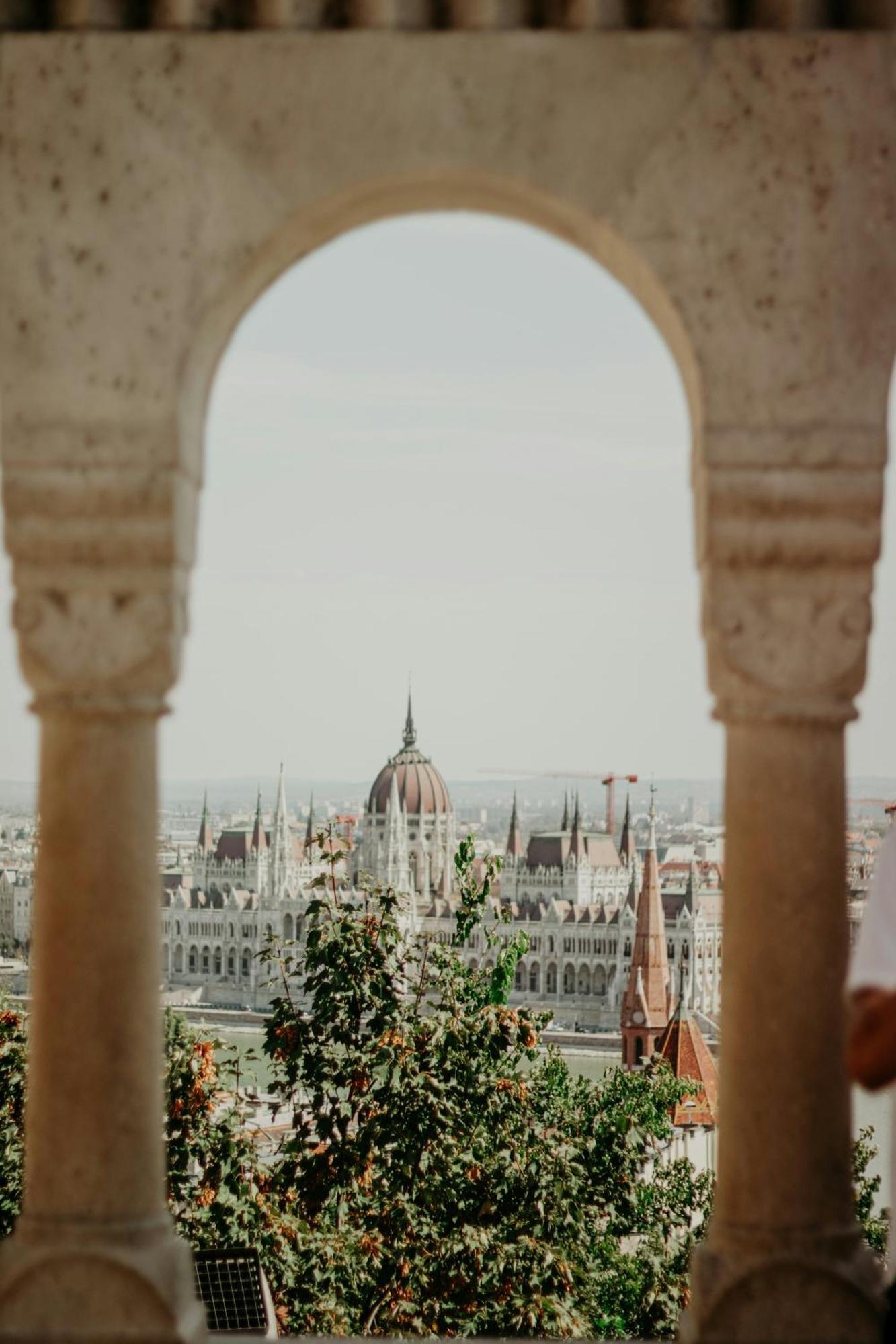 A13 * Budapest